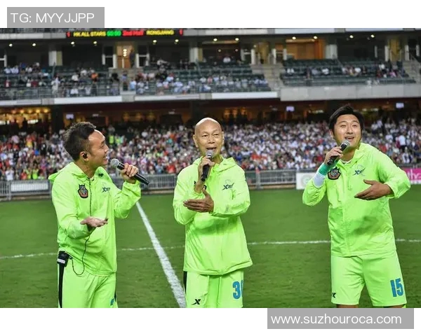 足球明星与小孩互动趣事视频引发热议网友纷纷点赞评论不断