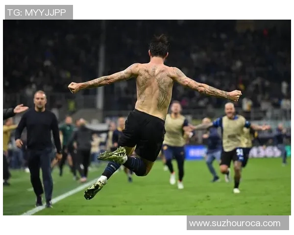 足球明星大腿纹身图案女款式解析与流行趋势分享